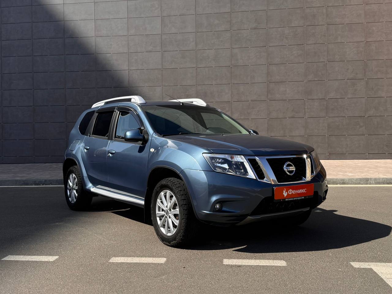 NISSAN